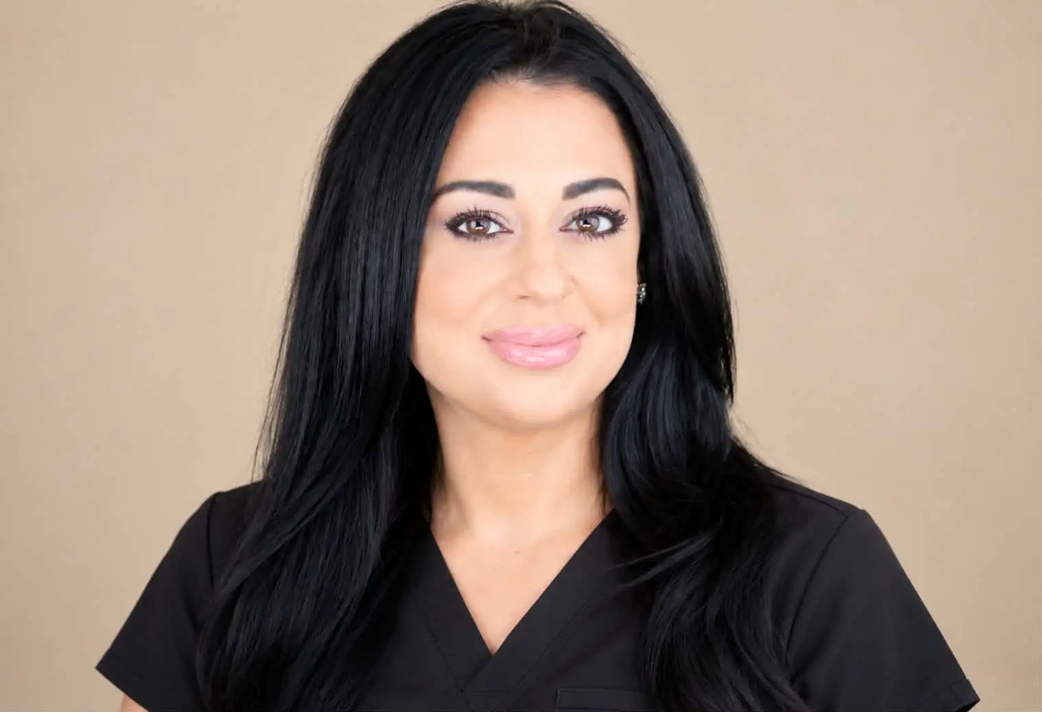 Niki Possemato, LE, licensed electrologist at Electrolysis 100% in Chicago